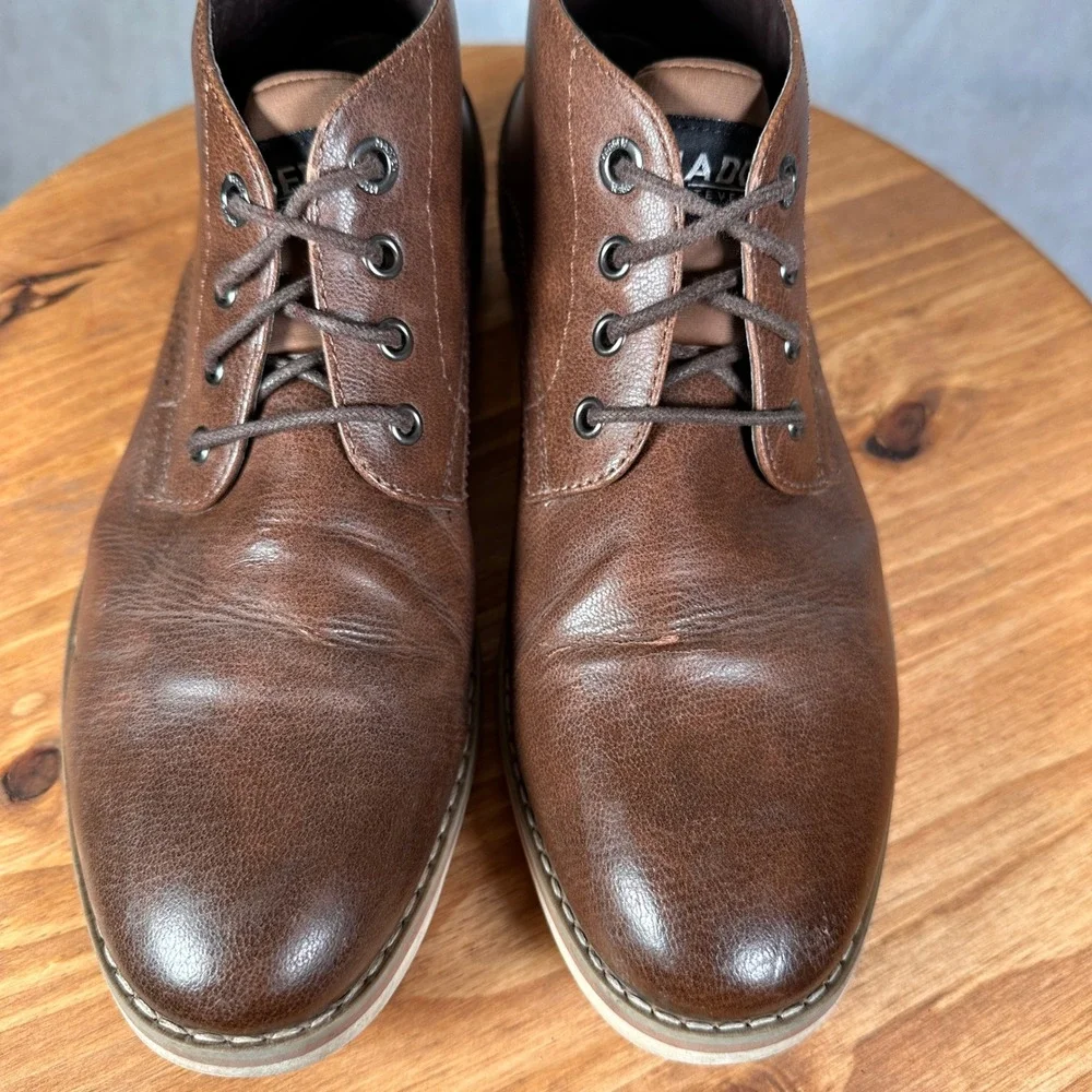Madden Chukka Boots Mens Size 9 Brown Good Lace Up Brogue Detail Ortholite